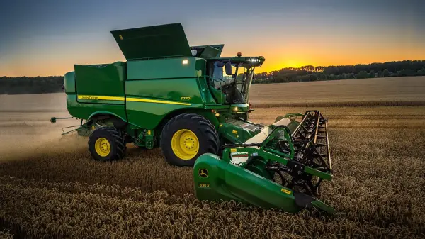 Комбайн John Deer